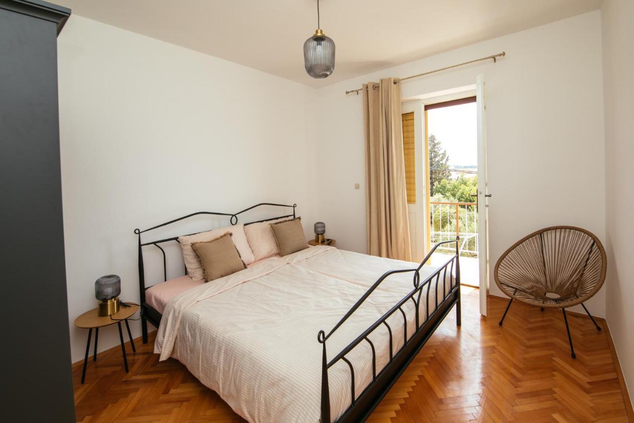 Apartment Michelin Primosten Exterior photo
